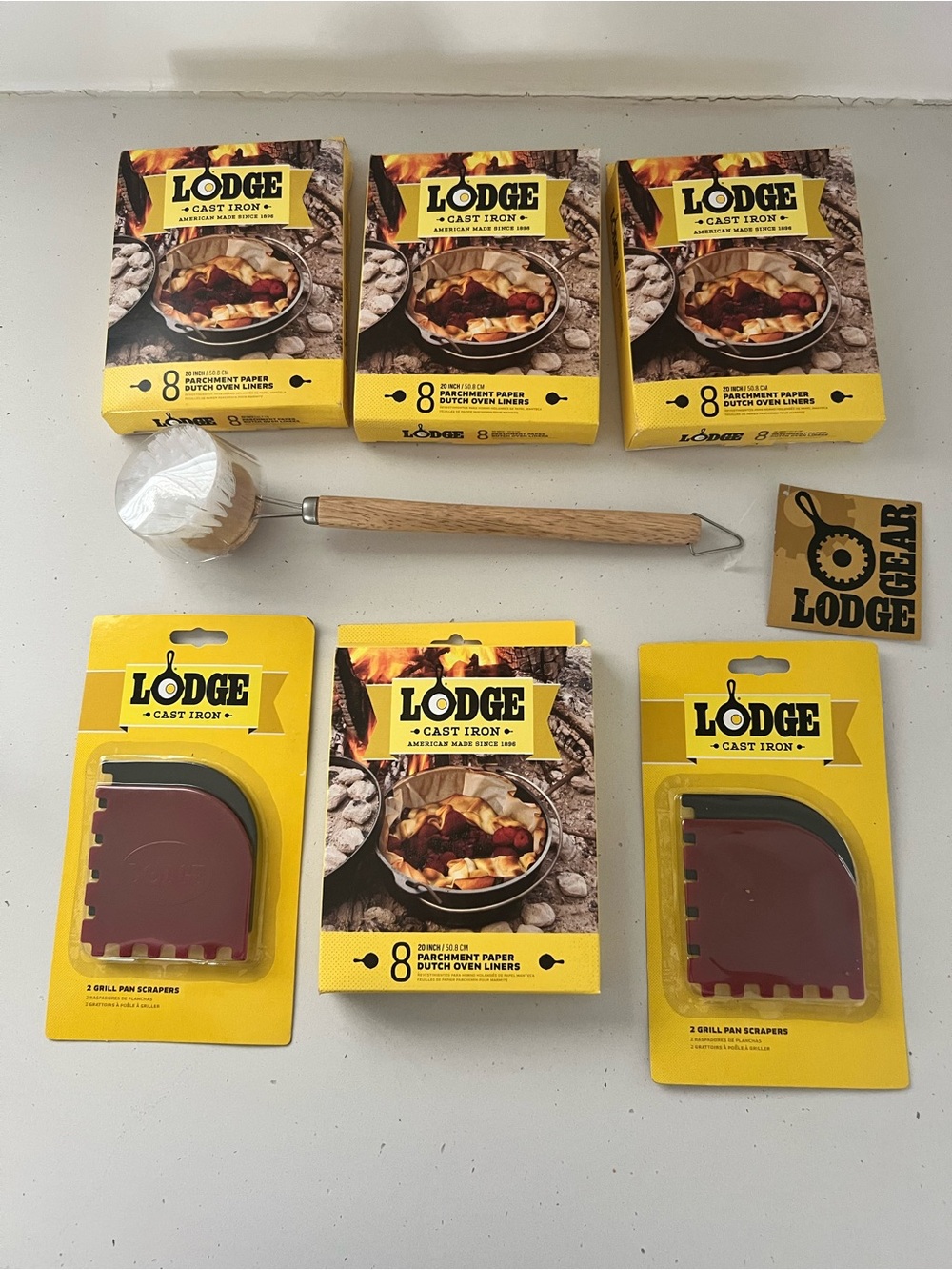 Lodge Cast Iron Dutch Oven Camping Bundle NEW Parchment Liners, Scrapers & brush